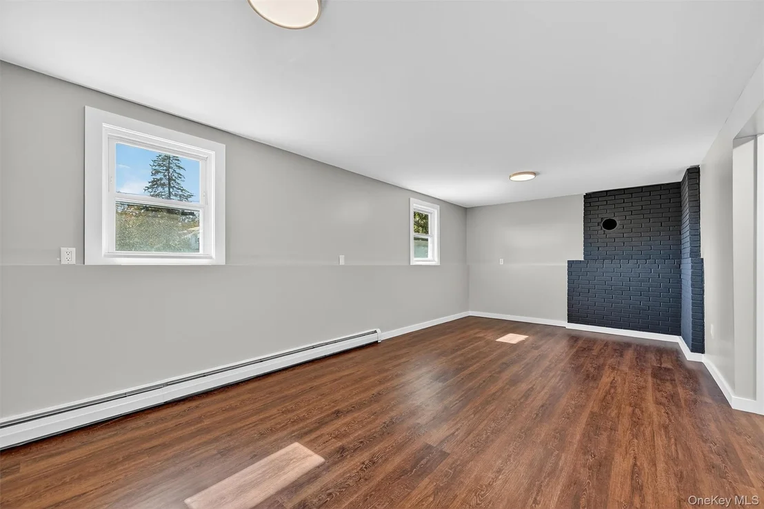 Photo of 10 Elizabeth Drive
