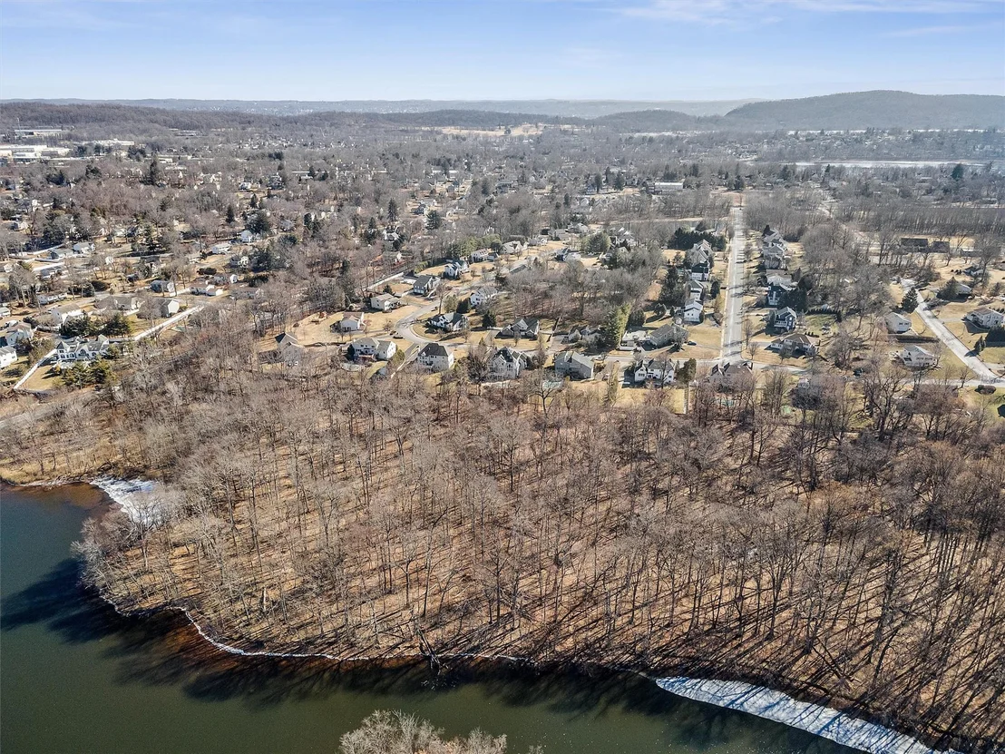 Photo of 8 Waters Edge