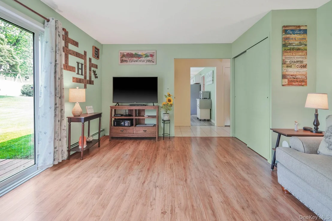 Photo of 86 Rustic Avenue