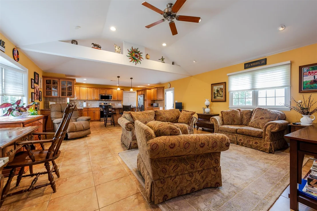 Photo of 3275 Bay Front Drive