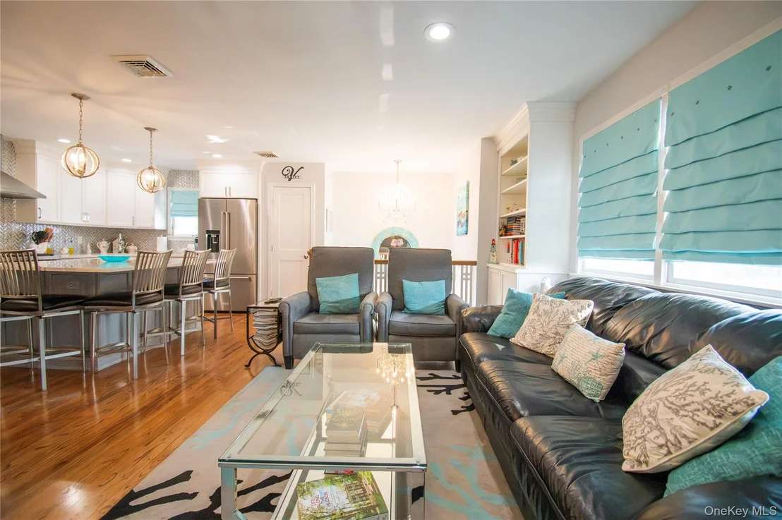 Photo of 3345 Parkway Drive