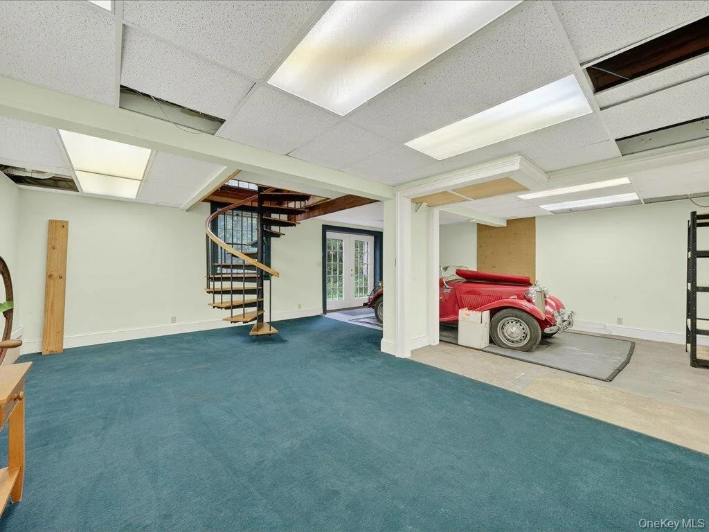 Photo of 121 Valley Farm Road