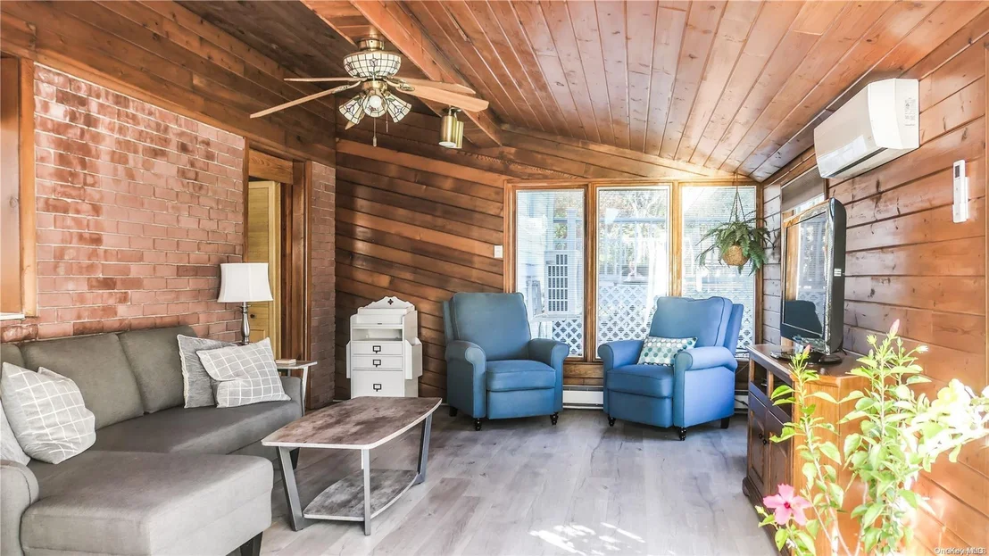 Photo of 23 Highview Boulevard
