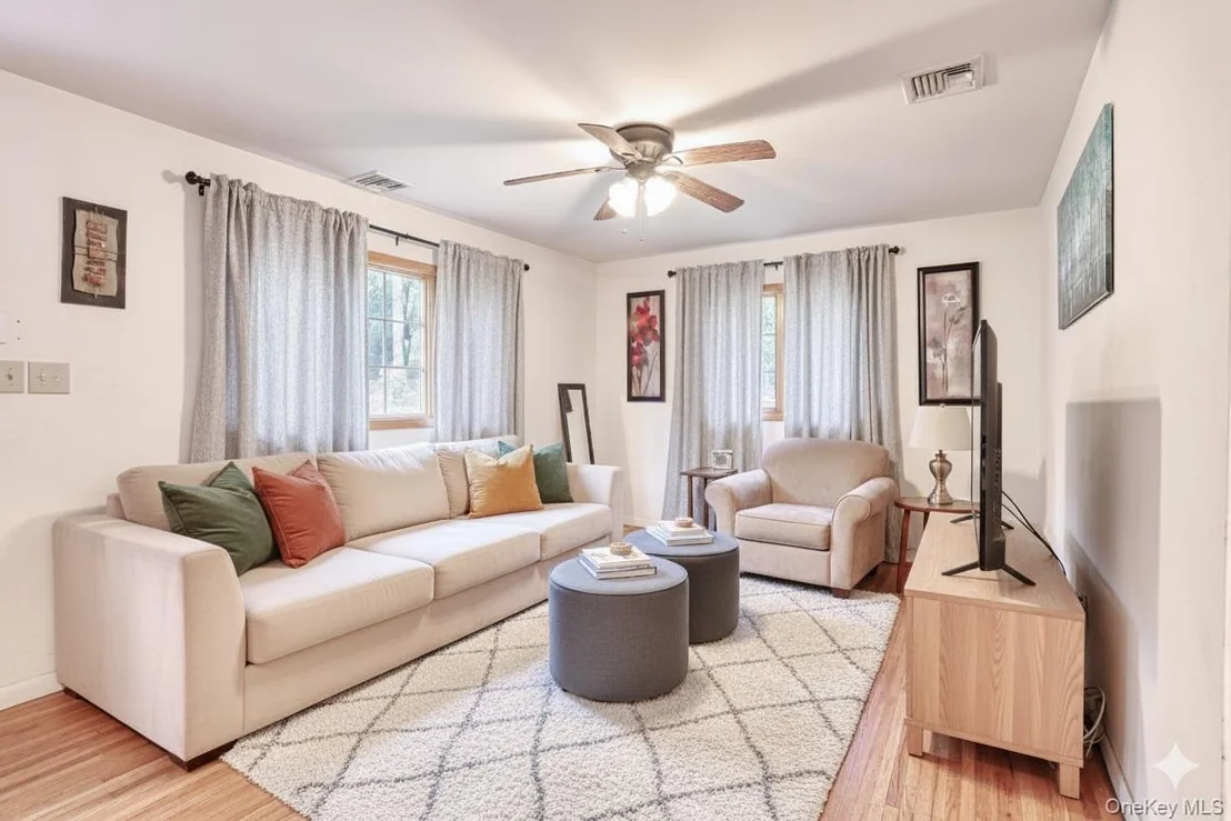 Photo of 115 Greenbush Road