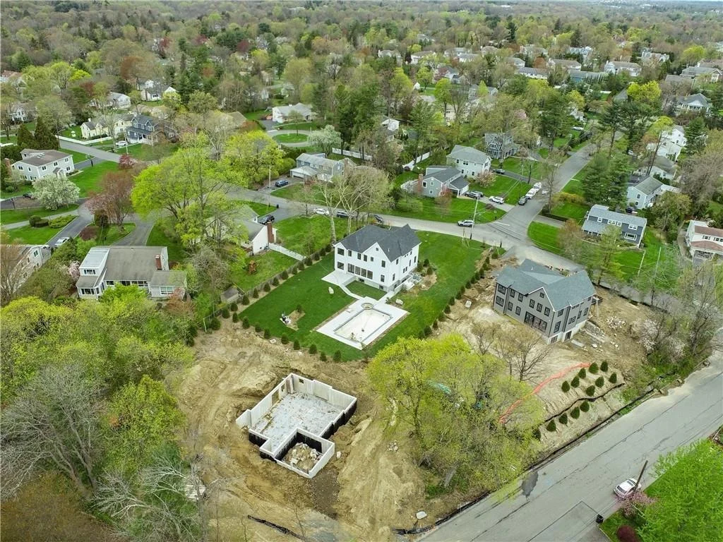 Photo of 4 Elm Hill Drive