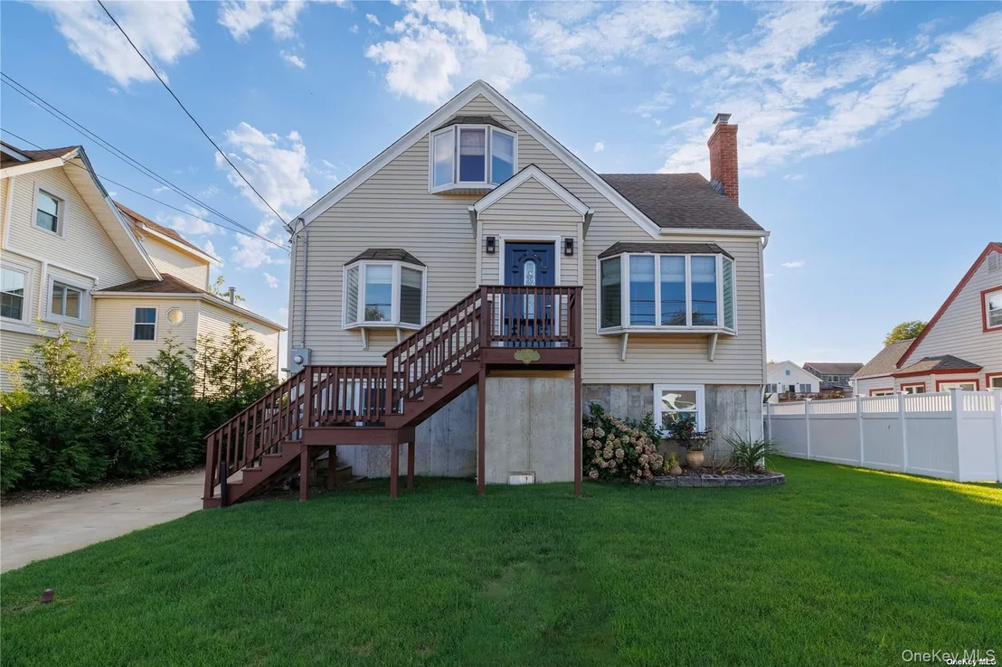 Photo of 308 Bedell Street