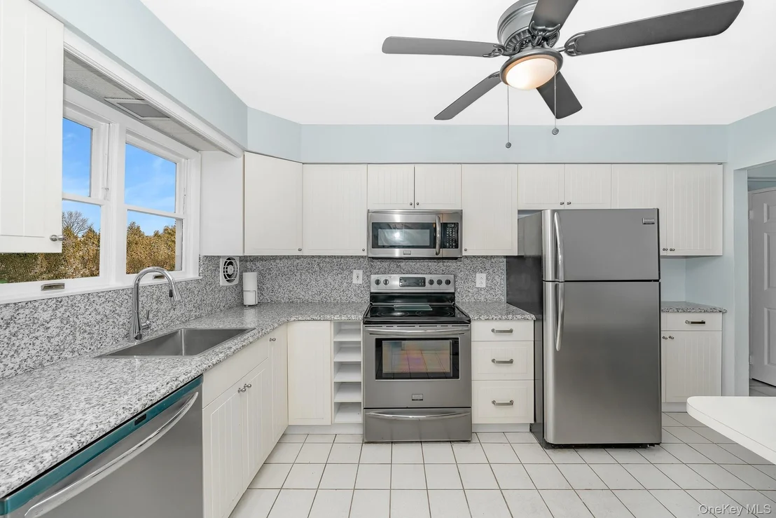Photo of 24 Brooktree Circle