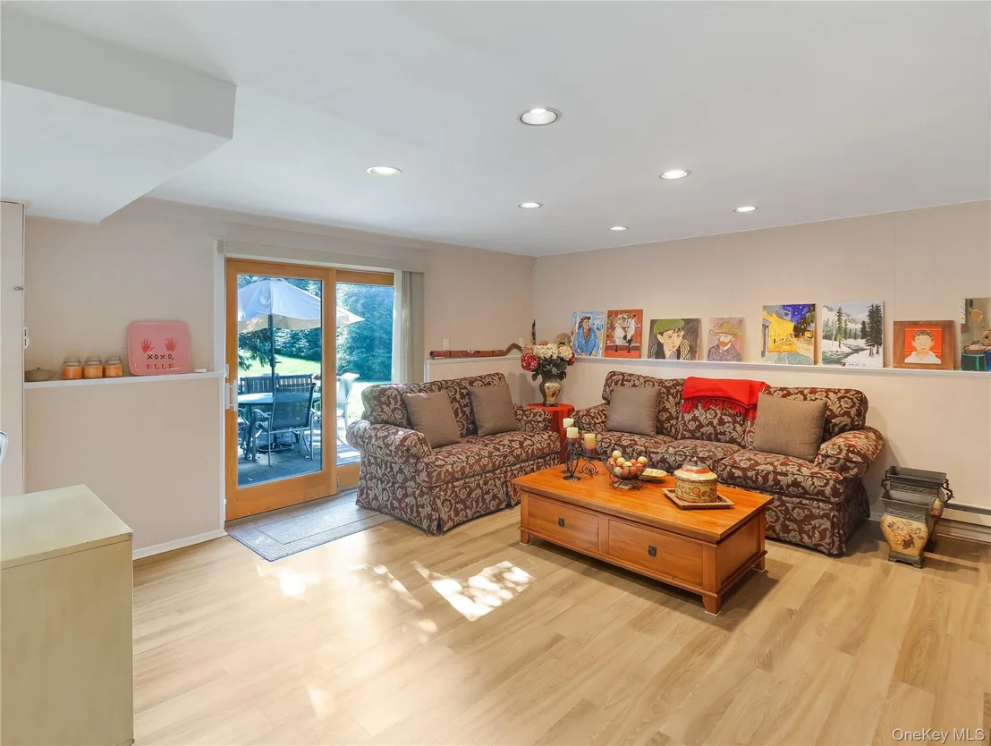 Photo of 48 Eberling Drive