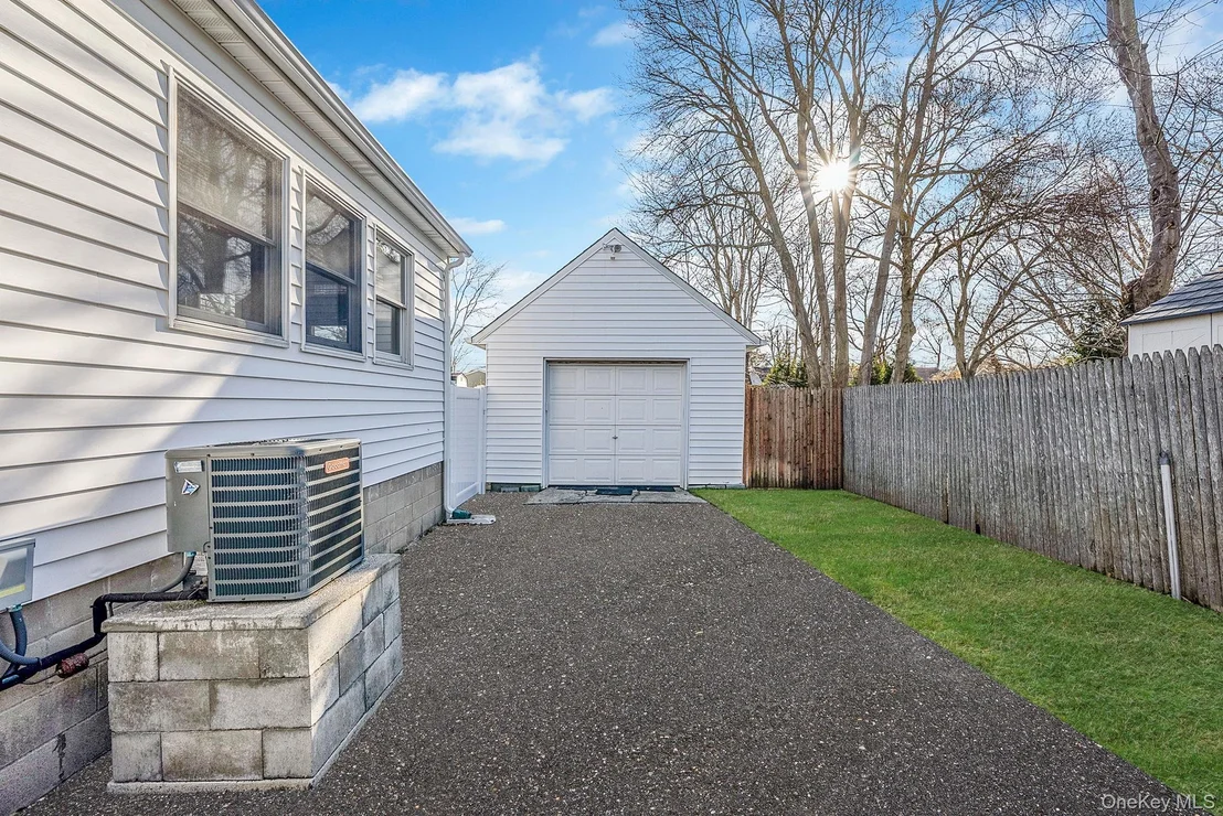 Photo of 47 Thorburn Avenue