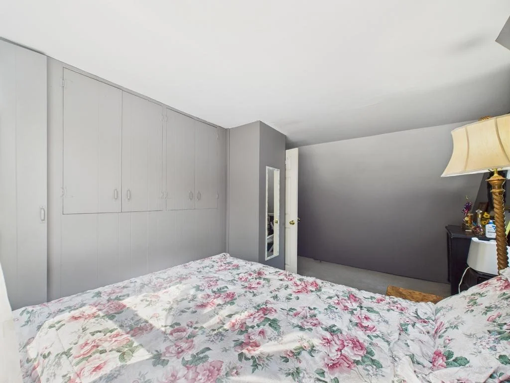 Photo of 335 Loring Road
