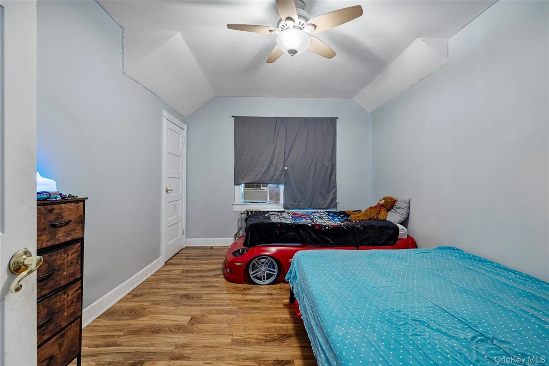 Photo of 64 Maple Avenue
