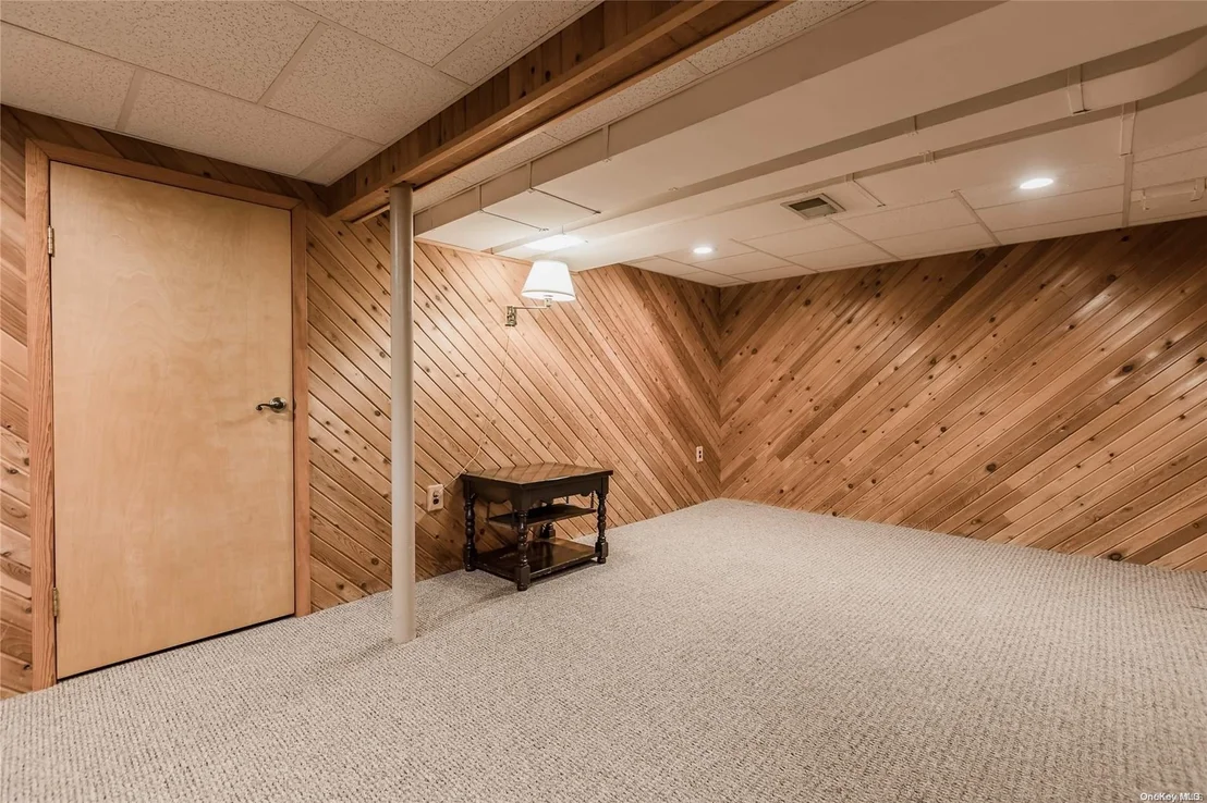 Photo of 53 Roxbury Drive