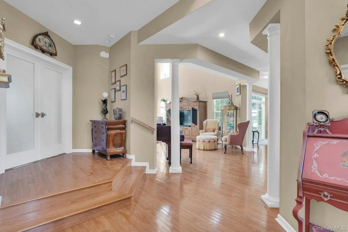 Photo of 420 Stonecrop Road
