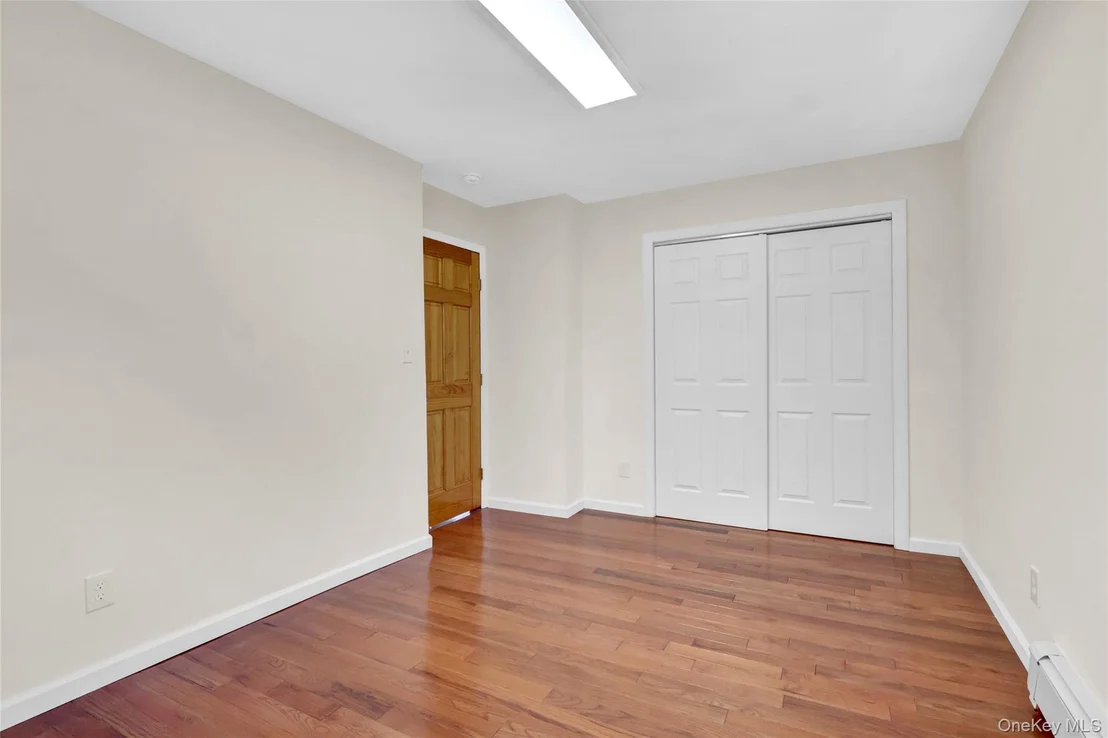 Photo of 339 Barton Avenue