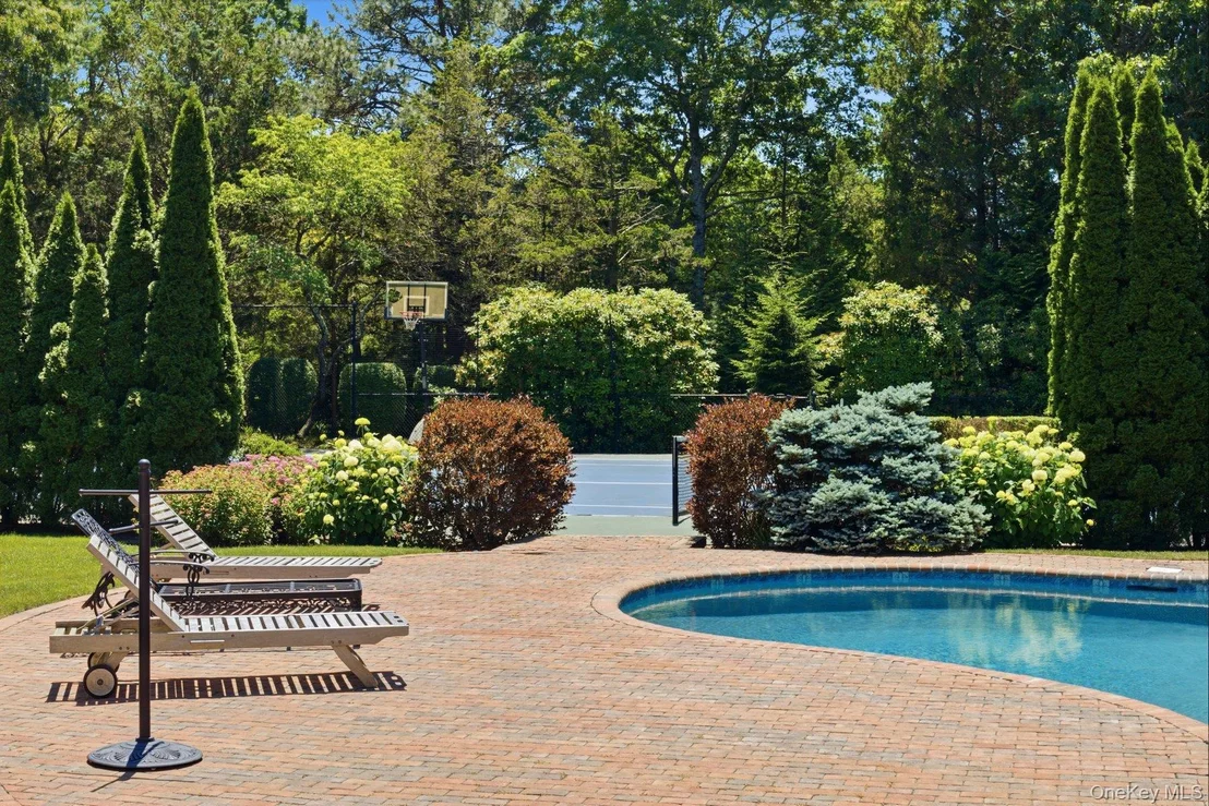 Photo of 19 Cedarfield Lane
