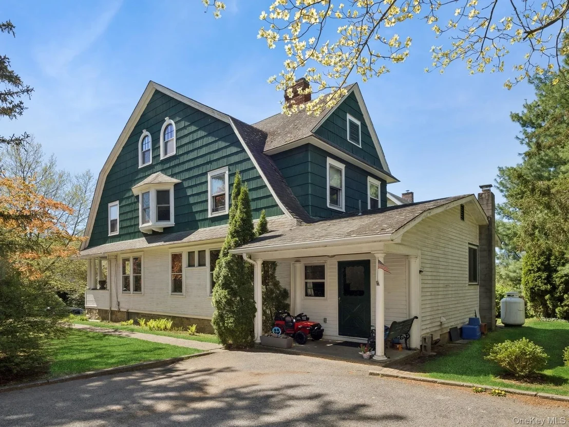 Photo of 24 Mountain Avenue