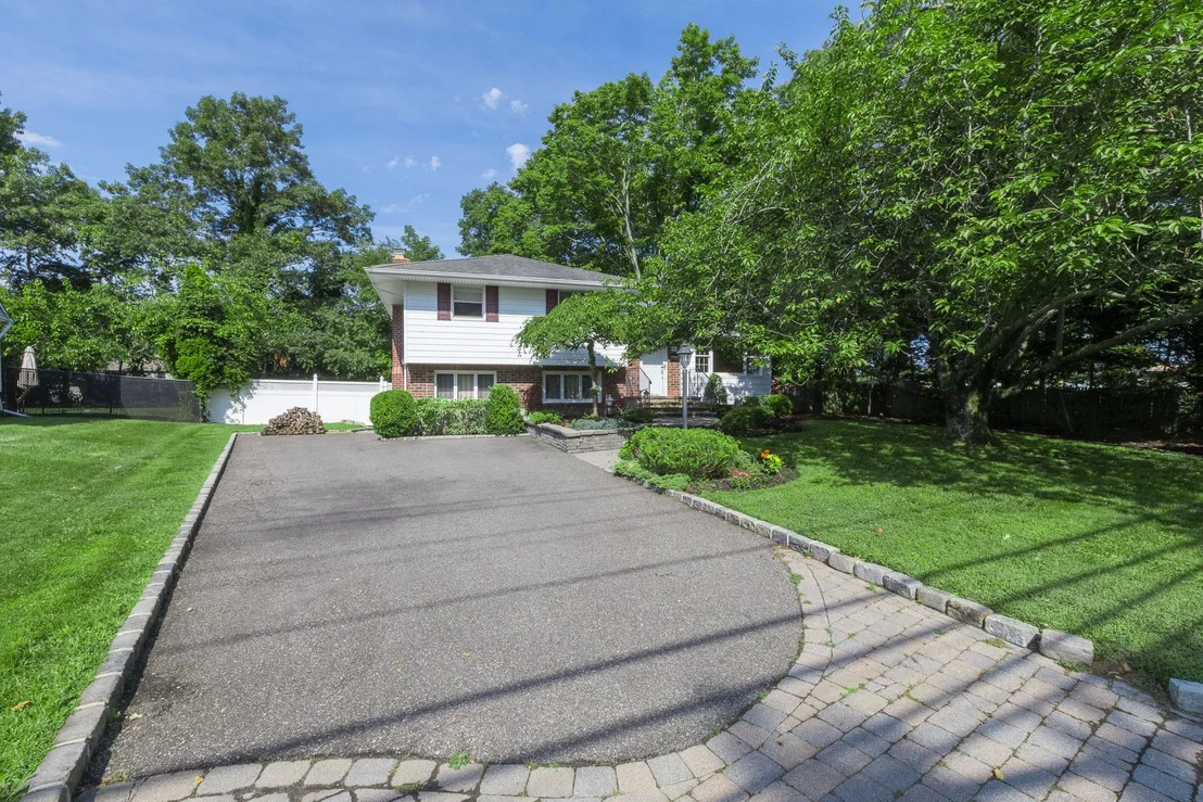 Photo of 32 Kings Park Road