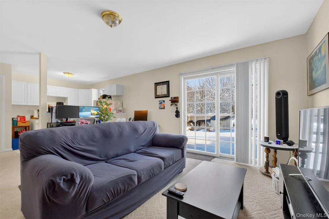 Photo of 192 Robinson Lane