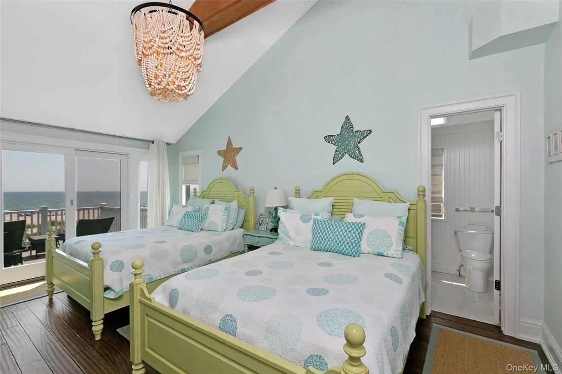 Photo of 879 Oceanfront