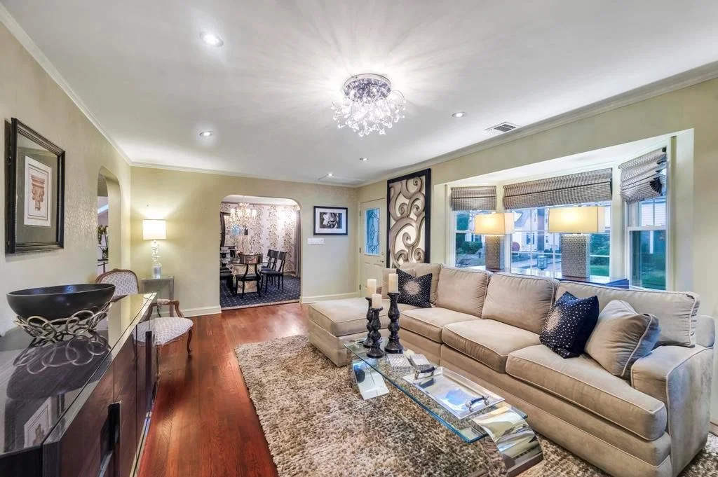 Photo of 82 cornwell Avenue
