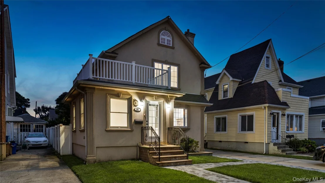 Photo of 32 Florence Avenue