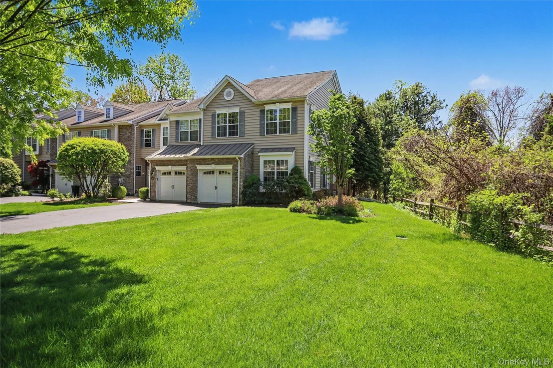 Photo of 760 Huntington Drive