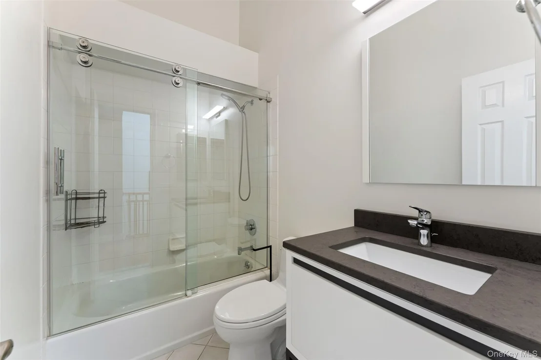Photo of 611 Pondside Drive
