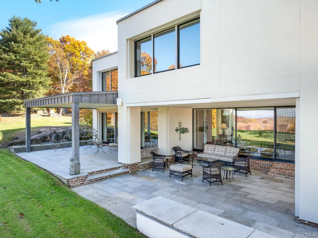 Photo of 48 Raafenberg Road