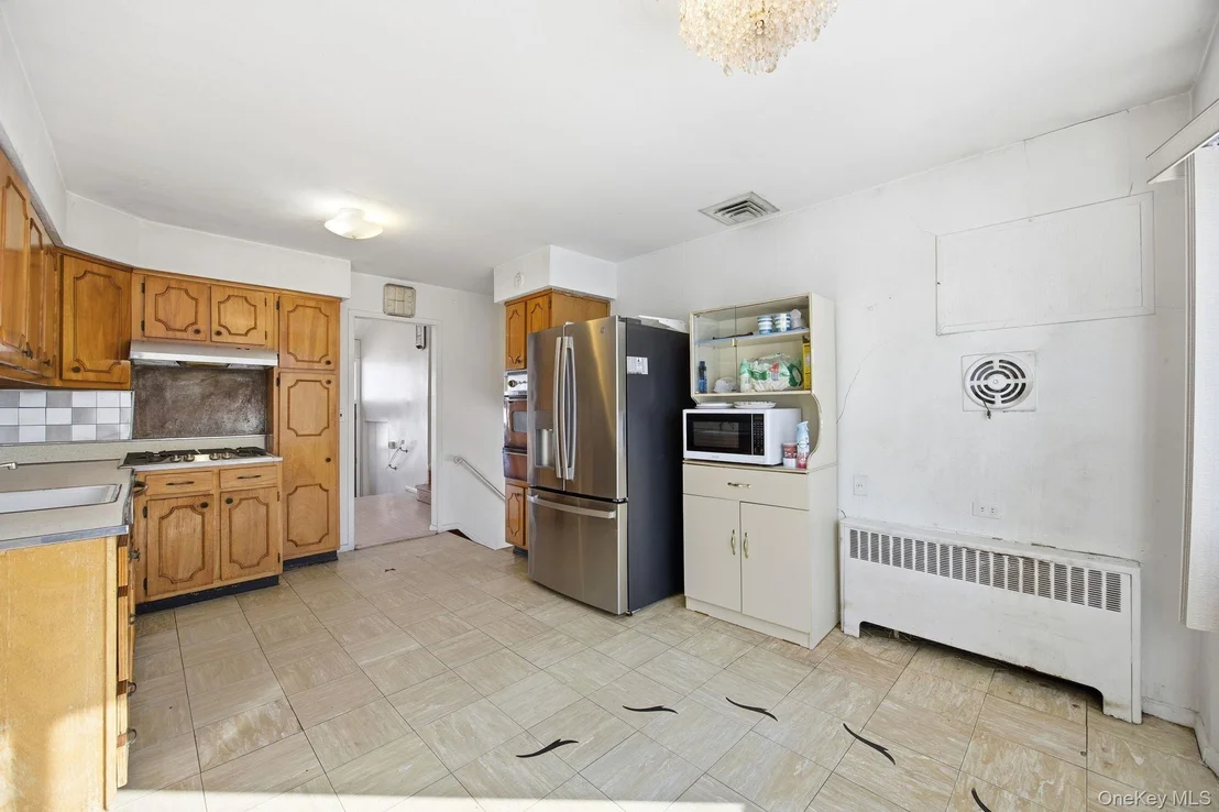 Photo of 87 Executive Drive