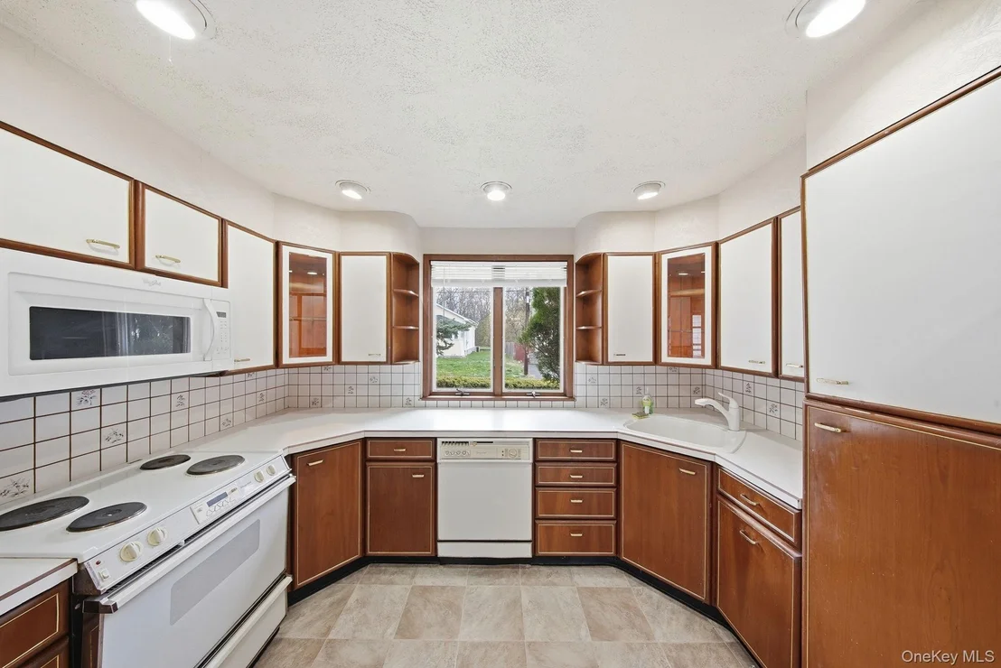 Photo of 11 5th Avenue