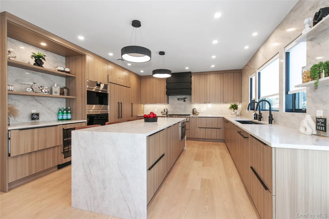 Photo of 1 Bentley Road