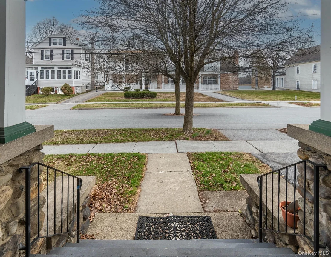 Photo of 17 Streit Avenue