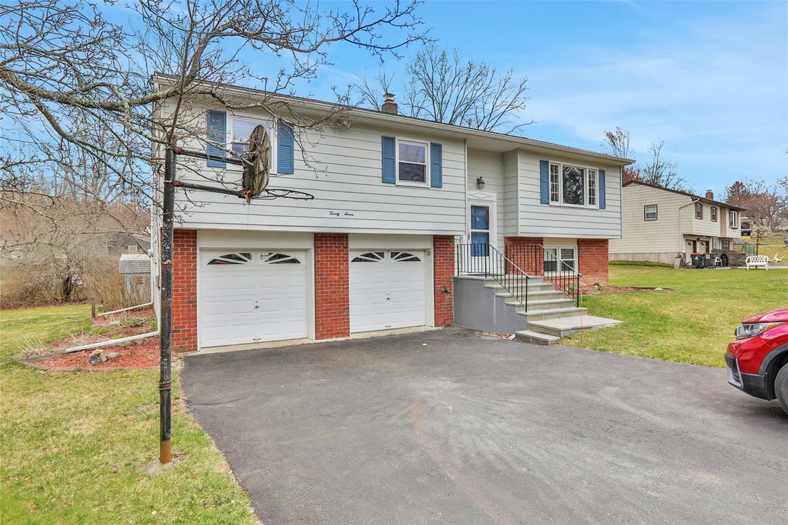 Photo of 27 Kimball Drive