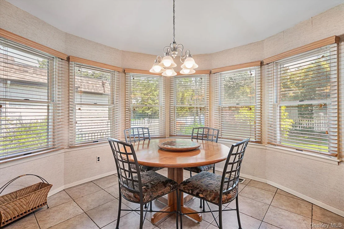 Photo of 27 Bridle Path