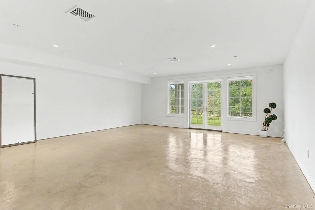 Photo of 8 Jasmine Lane