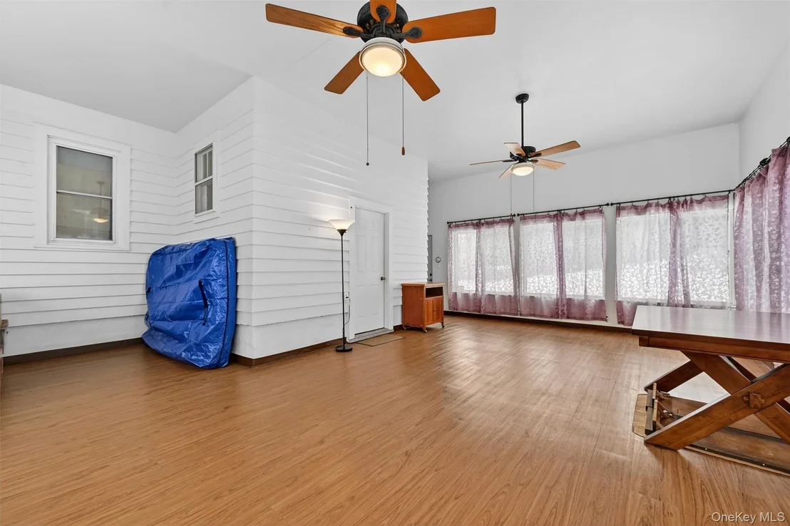 Photo of 51 Lakeside Road