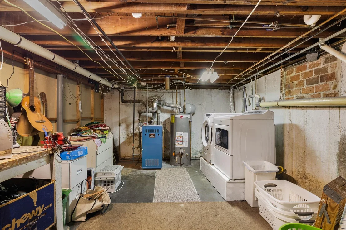 Photo of 2155 Maple Street