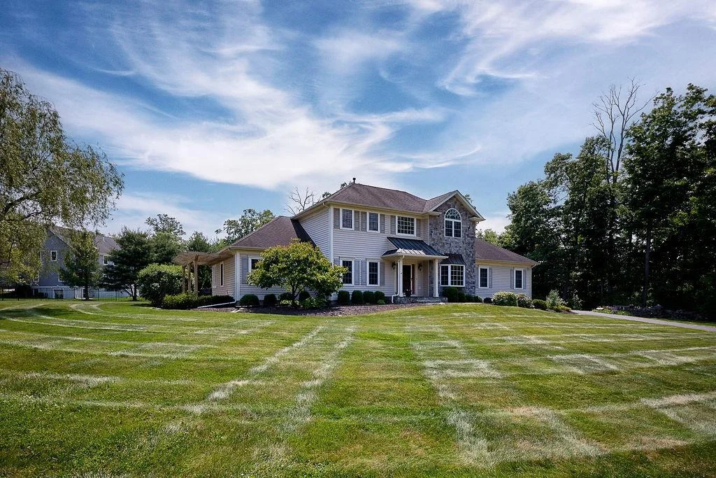 Photo of 57 Coachlight Drive