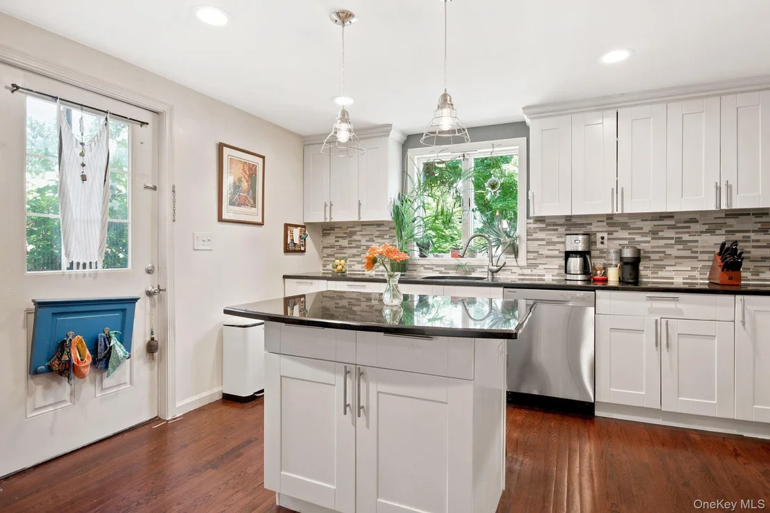 Photo of 71 Kent Street