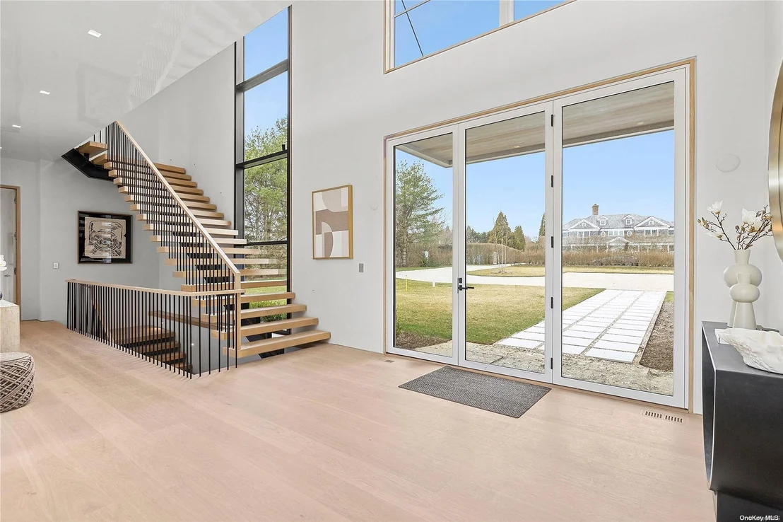 Photo of 637 Halsey Lane