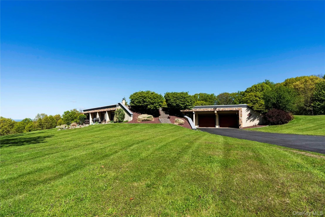 Photo of 115 N Smith Road