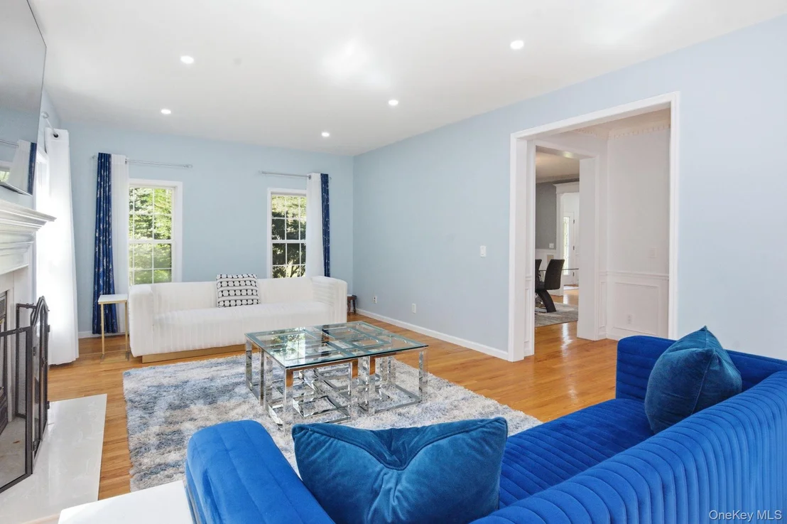 Photo of 28 Sassinoro Drive