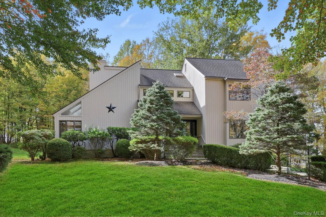 Photo of 2 Sutton Place