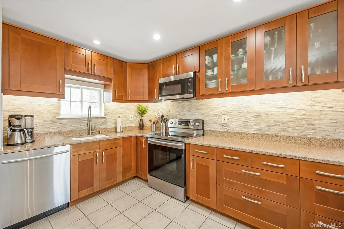 Photo of 56 Arrowhead Avenue