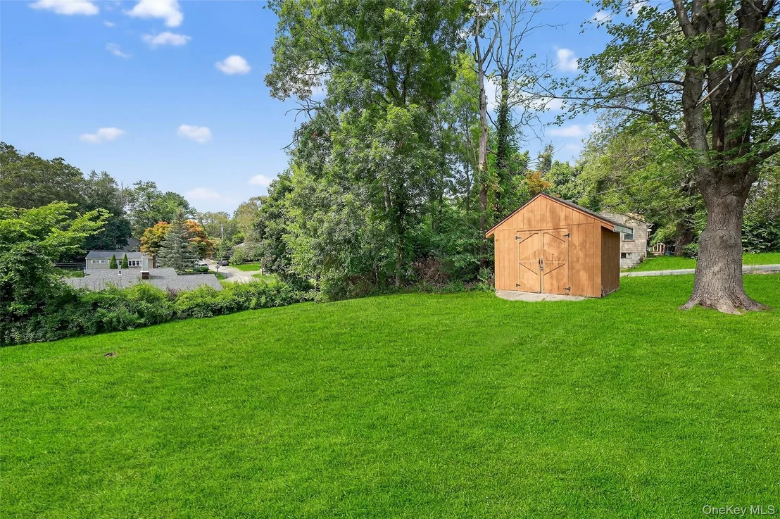 Photo of 125 Putnam Drive