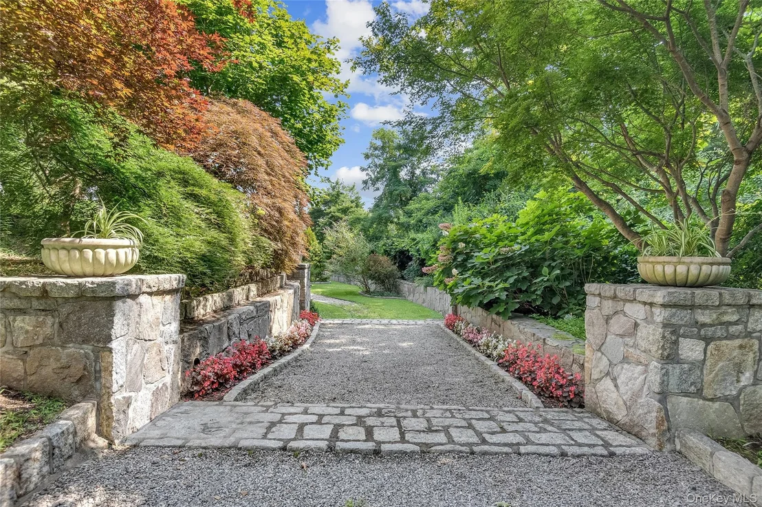Photo of 25 Edgar Road