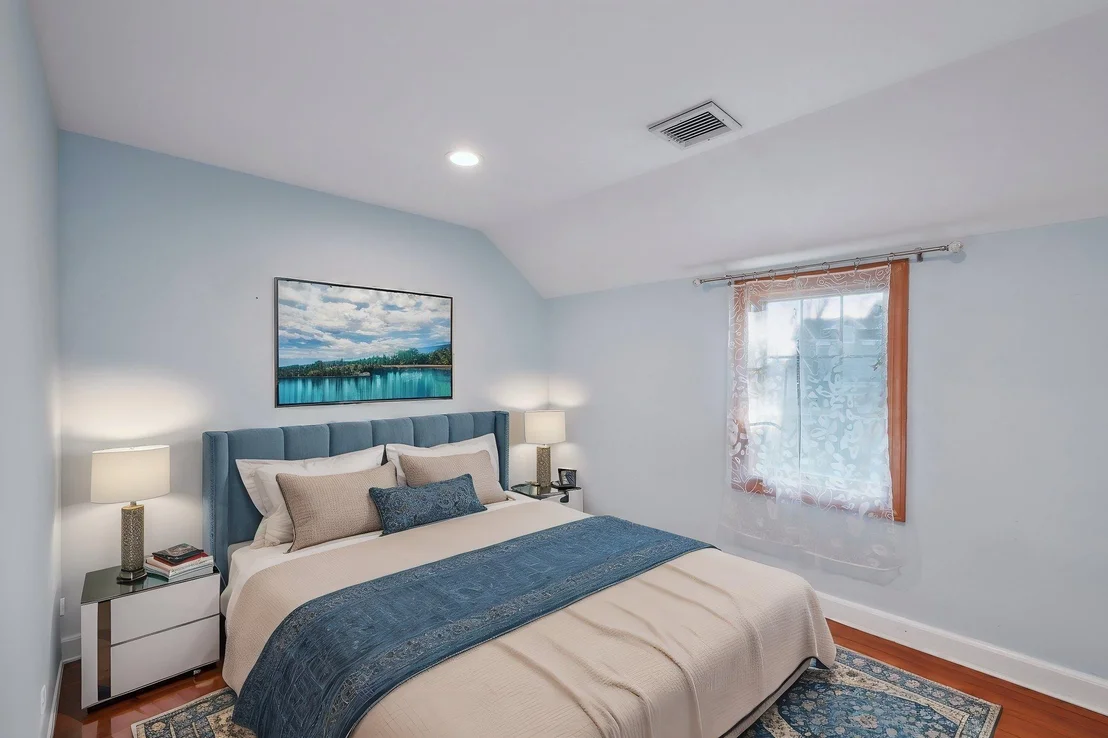 Photo of 1250 Harbor Road