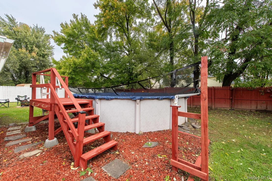 Photo of 4 Edgewood Drive
