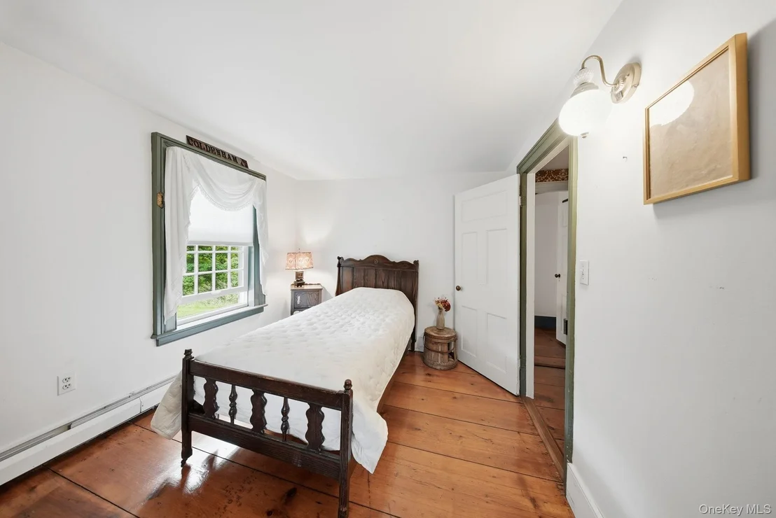 Photo of 4 Plains Road