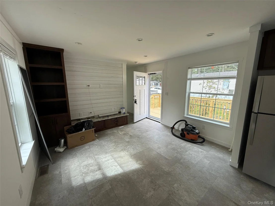 Photo of 114 Forest Park (aka Hubert St)